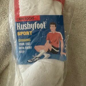 KUSHYFOOT CREW SOCKS-WHITE